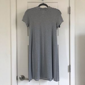 Comfy/Casual Striped Dress Sz Small